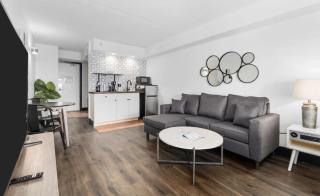 Direct Ocean Front Queen Suite! Sea Mist Resort 21006 - Perfect for 2 guests! - 2