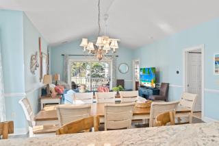 Top Floor 3 Bedroom Condo- Incredible Views of The Golf Course! Magnolia Pointe 301 - 1