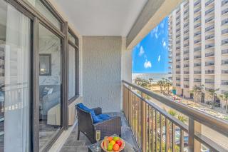 Immaculate Ocean View King Suite!- Grande Cayman Resort Unit 437 - Sleeps 4 Guests! - 5