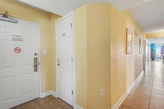 Malibu Pointe Beach Club 606 - Across The Street From The Ocean! Sleeps 12 guests! - 5