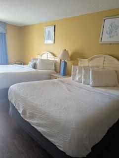 Ocean View Double Queen Suite! Perfect for 4 Guests! Sea Mist 50603 - 9