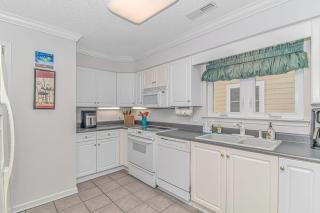 Stunning and Spacious 3 Bedroom House with Fireplace! Steps From the Ocean- Memory at the Sea! - 1