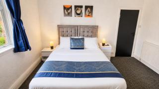 Zhity Serviced Apartment Harborne Birmingham Modern 2-Bed Apartment - 500Mbps WiFi - Self Check-In - Near QE Hospital & University of Birmingham - 1