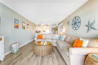 Pelican Beach 204 - 4