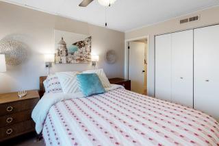 Silver Shell North 302 - 1