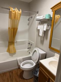 Regency Inn - 3