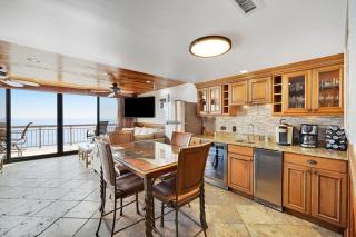 Fountainhead Towers 1705 - 4