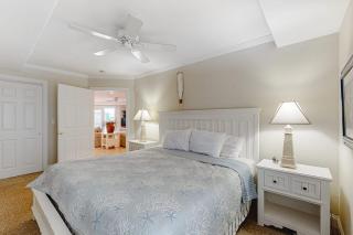 4100 Coastal #102 - 3