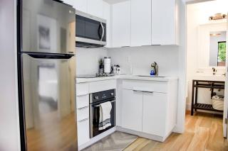 Design District Guesthouse - 2Bdrms - 7