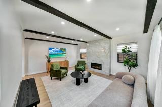 Gorgeous House W/ Pool, Fire Pit, & Pool Table! - 3