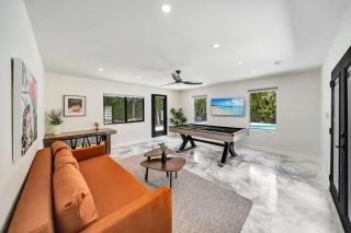 Gorgeous House W/ Pool, Fire Pit, & Pool Table! - 7
