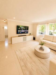 Private Pool Oasis Near Wynwood, Midtown & Beaches - 6