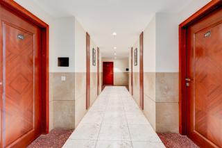 Super Townhouse Oak Sector 39 Medanta - 0