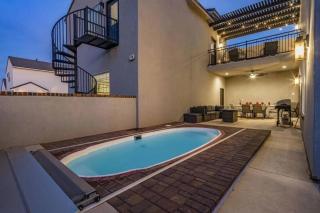 Hampshire Hideaway Private Pool 2 Kitchens - 0