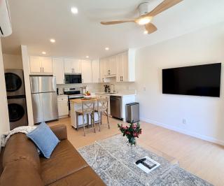 Modern Detached Guesthouse - Quiet Encino Oasis - 4