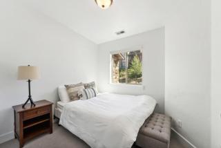 Bear Hollow 5 Bedroom 4 Bathroom Plus Hot Tub Minutes from Slopes - 4