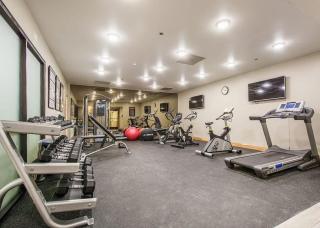 Luxe Park City Condo with 2 King Bed Rooms 4 Beds - 4