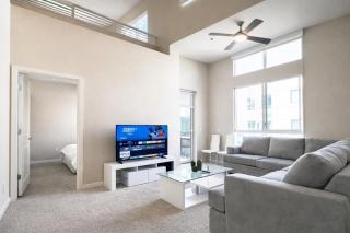 Luxury 2 Bedroom 2 Bathroom With Fitness Center and Pool - 4