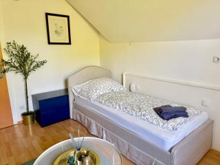 K13 Budget Apartment with Fitness & Parking - 0