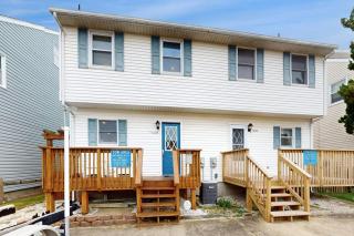 Shipwreck Townhome - 8