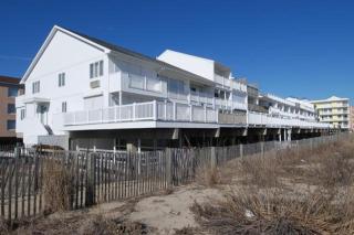 Beach Village 16 - 8