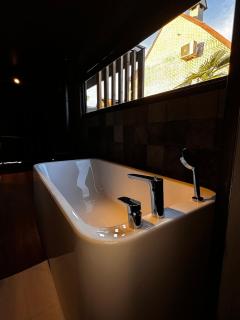 Tiny House Berlim Banheira | By Gramado Stay - 8