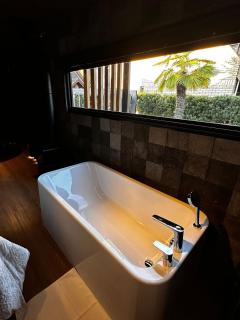 Tiny House Berlim Banheira | By Gramado Stay - 9