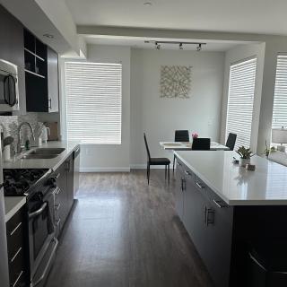 DTLA Prime TWO bedroom steps away from Crypto - 3