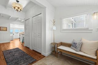Lily of the Valley Cottage, Cozy Lake Orion Gem - 6