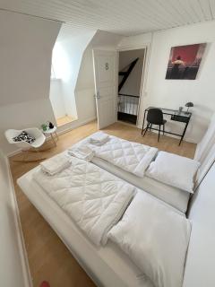 Cozy Bright Double Room 8 Free Parking - 0