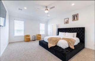 Dayton Lagoon Retreat 2 King Suites - 9