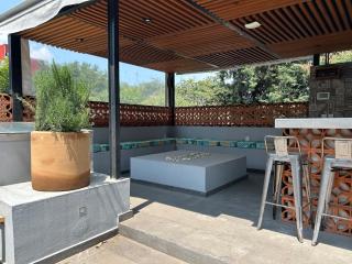 Private La Roma House with Rooftop & Firepit - 3