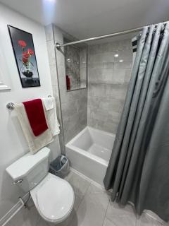 2 Bedroom Apartment Everything Included - 9