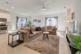 Fresh and Modern Home away from Home, by Downtown Dallas - 0