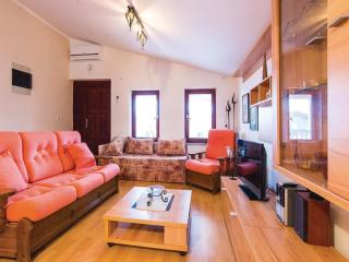 Serene Holiday Home in Vir near Sea - 7
