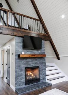The Shady Roost | Cozy Cabin w/ Hot Tub & Fire Pit - 1
