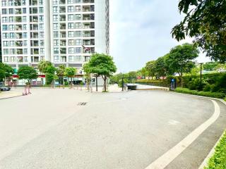 Beautiful Balcony Studio Apartment with City View at Green Bay Hanoi - 1