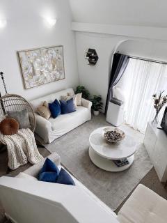 Cozy Downtown Condo Retreat with Space Needle View - 5
