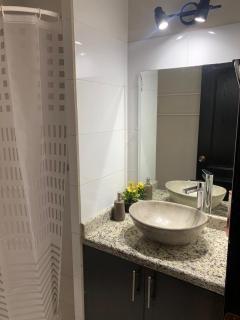 Elegante Apto 2BR - Sector La Colón - Business & Family Ready - 8