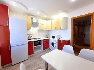 Червоне і біле Мережа квартир Alex Apartments Документи для відряджень Безконтактне заселення 24-7 Електрика та Світло, Опалення є завжди, встановлена зарядна станція ЕкоФлоу - 2