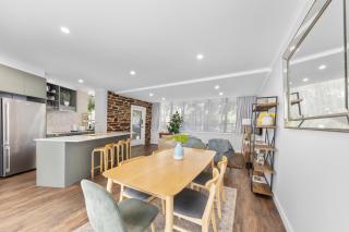 3 Bedroom City Apt, Big Yard & Park Views - Sleeps 7 - 3