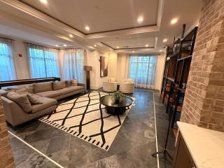Cozy stay with gym & pool access Relax here! - 5