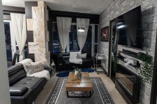 Square one private room Condo with Stunning City World-Class view - 7