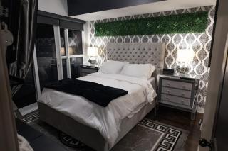 Square one private room Condo with Stunning City World-Class view - 6