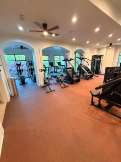 Cozy stay with gym & pool access Relax here! - 7