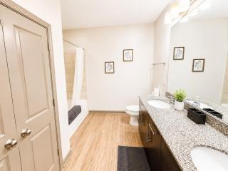 Cozy stay with gym & pool access Relax here! - 1