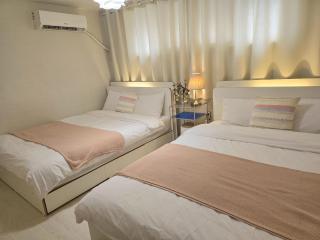 Accommodation 1 minute from Konkuk University Station #5 minutes to Seongsu#Remodeling#Ttukseom#DDP#Myeongdong Seoul Trip#Lotte World Tower - 9