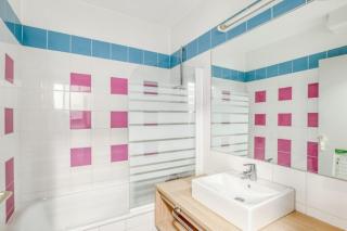 Flat With Swimming Pool Near The Beach - 1