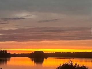 Lakeside house - 9