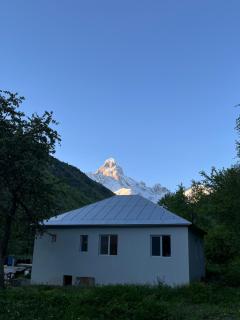 Leo Guesthouse - 0